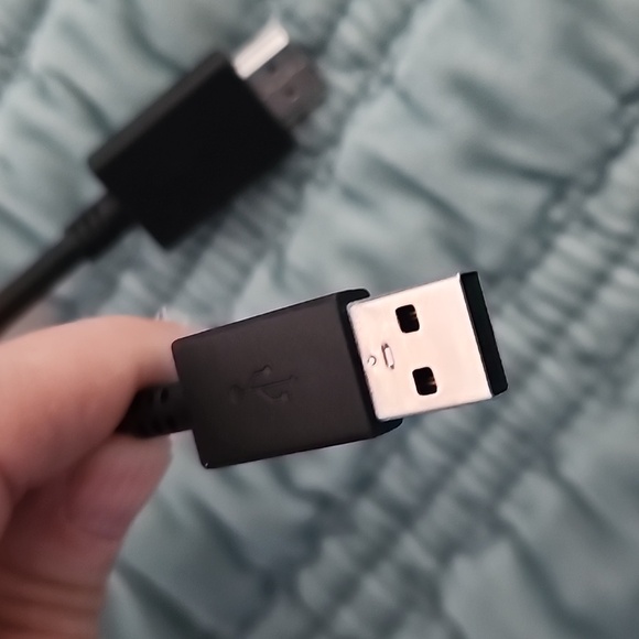 Wacom One Drawing Tablet, 13.3" Screen - Picture 9 of 10